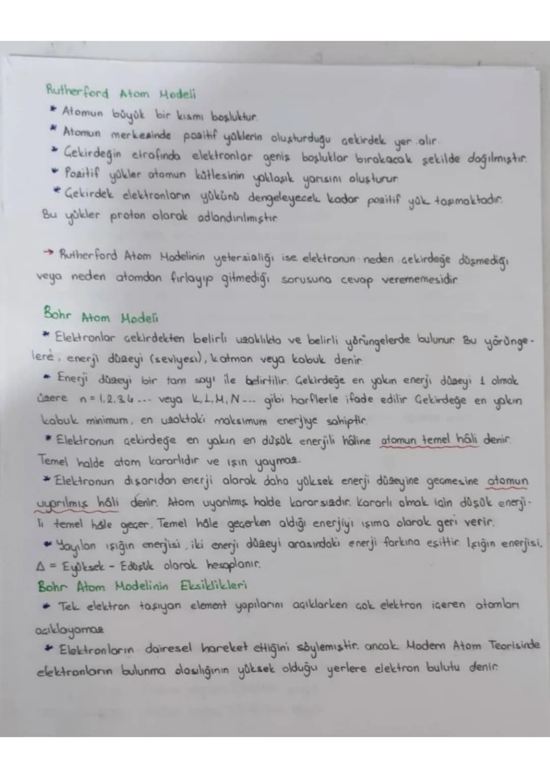 Atom Modelleri
Dalton Atom Modeli:
Kimyasal tepkimelerde atom türü sayısı korunur. (katle korunumu kanunu'nu
desteklemiştir.)
*Bir elementin