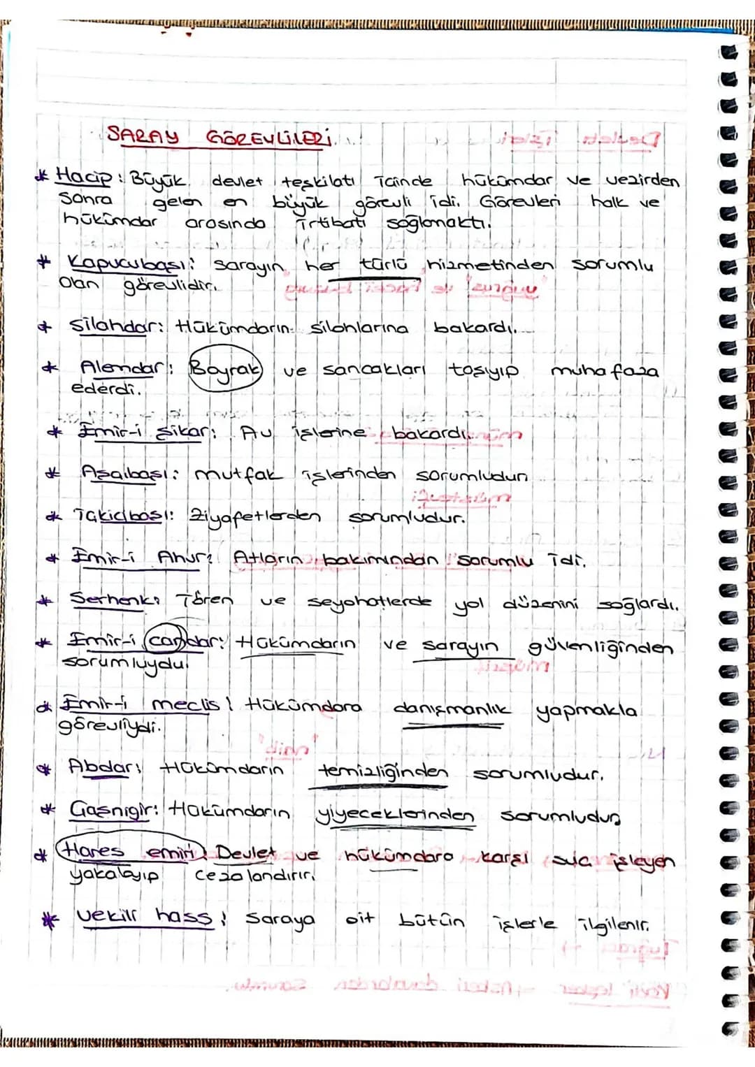 SARAY GÖREVLİLER.
halk ve
* Hacip: Büyük devlet teşkilatı Tainde hükümdar ve vezirden
büyük görevli idi. Görevleri
irtibatı sağlamaktı.
Sonr