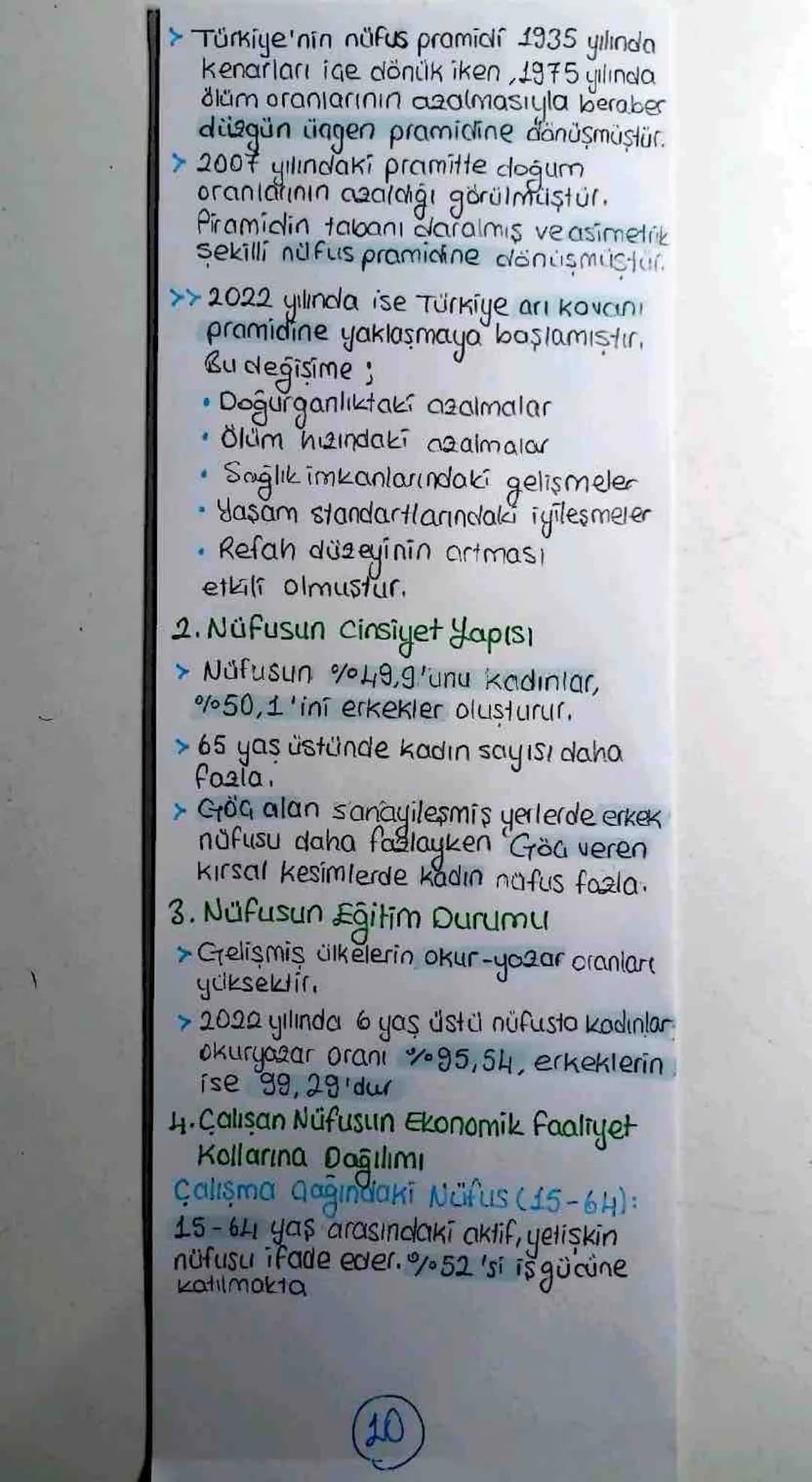 NÜFUS
Nüfusun özellikleri ve önemi
Nüfus => Celirli bir zamanda sınırları
tanımlı bir bölgede yaşayan insan
sayısıdır.
Demografi Sınırları b