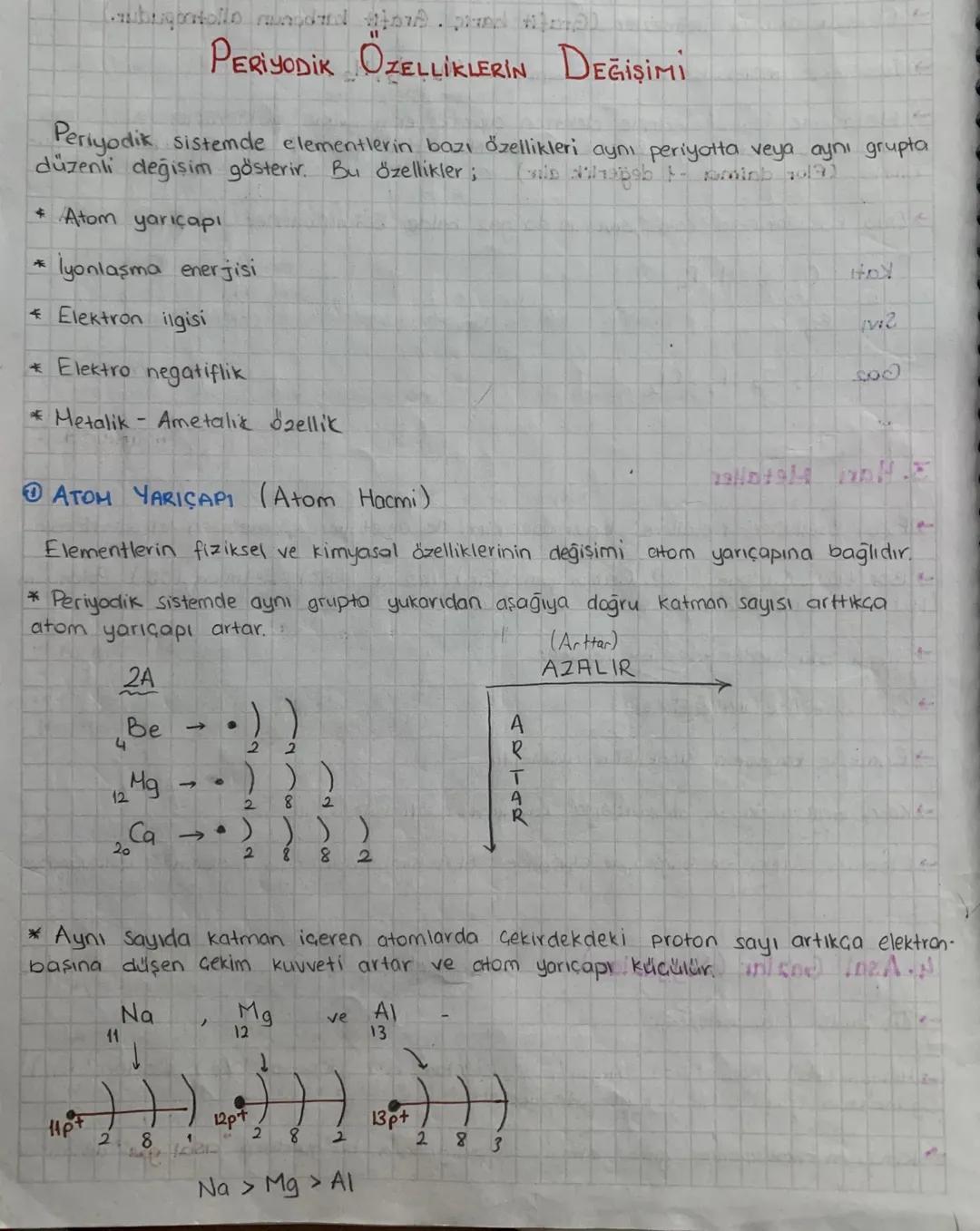 PERIYODIK OZELLIKLERİN DEĞİŞİMİ
Periyodik sistemde elementlerin bazı özellikleri aynı periyotta veya aynı grupta
düzenli değişim gösterir. B