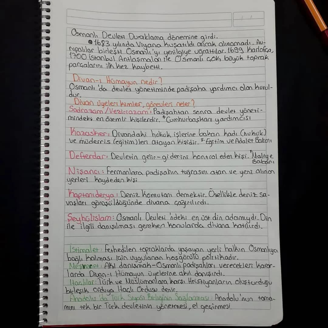~Sosyal Bilgiler~
~2.UNITE~
Osmanlı Devleti
Osmanlı Devleti 1299 yılında Osman Bey tarafından So-
gut-Domanic Gevresinde kurulmuştur.
Osmanl