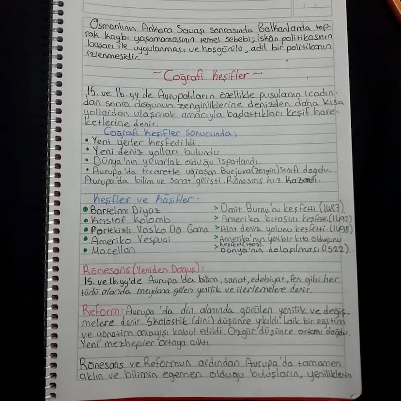 ~Sosyal Bilgiler~
~2.UNITE~
Osmanlı Devleti
Osmanlı Devleti 1299 yılında Osman Bey tarafından So-
gut-Domanic Gevresinde kurulmuştur.
Osmanl