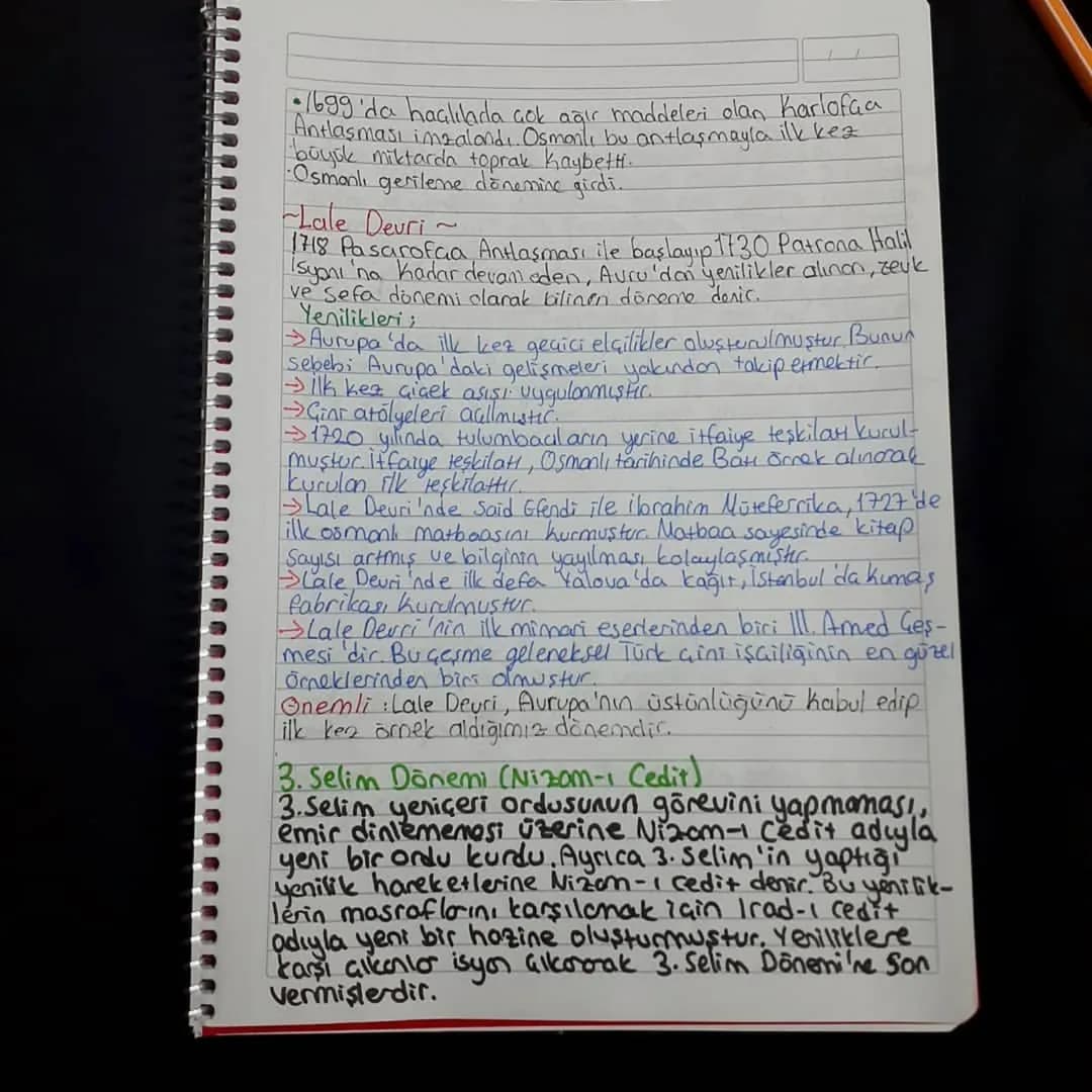 ~Sosyal Bilgiler~
~2.UNITE~
Osmanlı Devleti
Osmanlı Devleti 1299 yılında Osman Bey tarafından So-
gut-Domanic Gevresinde kurulmuştur.
Osmanl