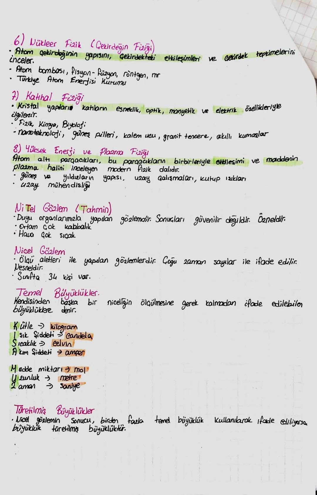 # Fizik Bilimine Giriş

*   Fizik, madde ve enerisin arasındaki etkileşimi inceleyen bilim dalıdır.
*   Evrende meydana gelen olaylara gözle