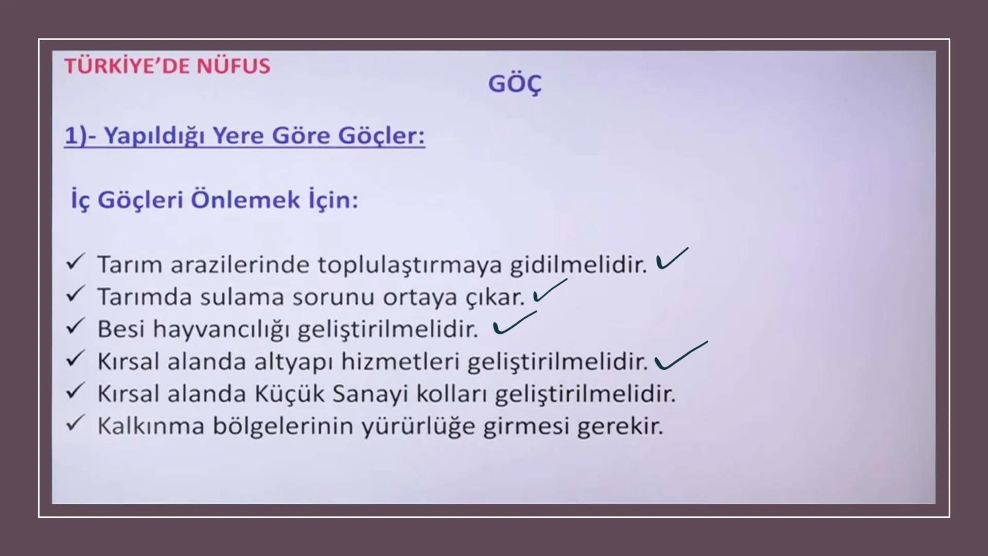 TÜRKİYE'DE NÜFUS Sınırları belli bir alanda belli bir zaman diliminde yaşayan insan sayısına nüfus
denir.
▸ Demografik Yatırımlar: Nüfusa ya