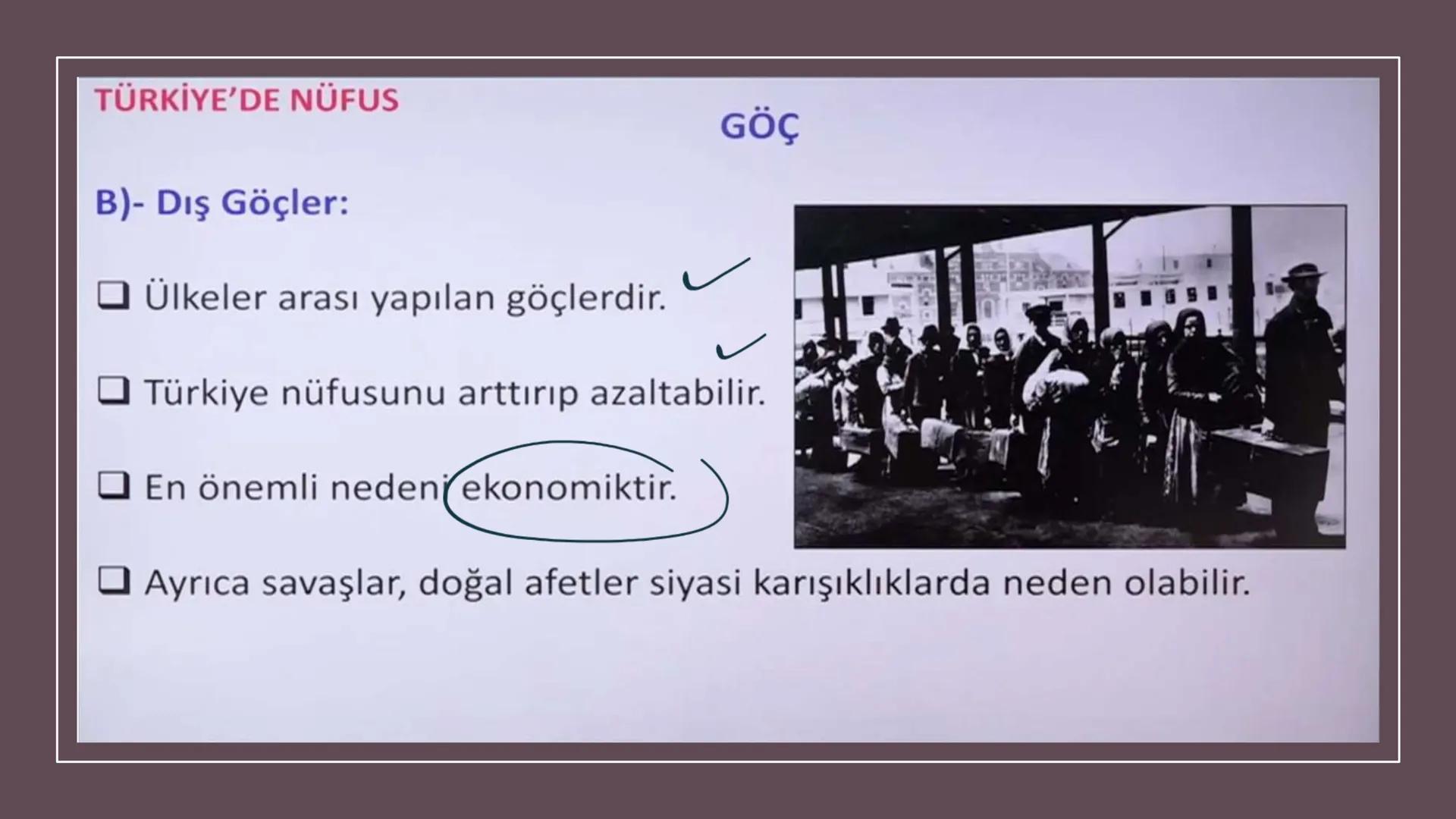 TÜRKİYE'DE NÜFUS Sınırları belli bir alanda belli bir zaman diliminde yaşayan insan sayısına nüfus
denir.
▸ Demografik Yatırımlar: Nüfusa ya