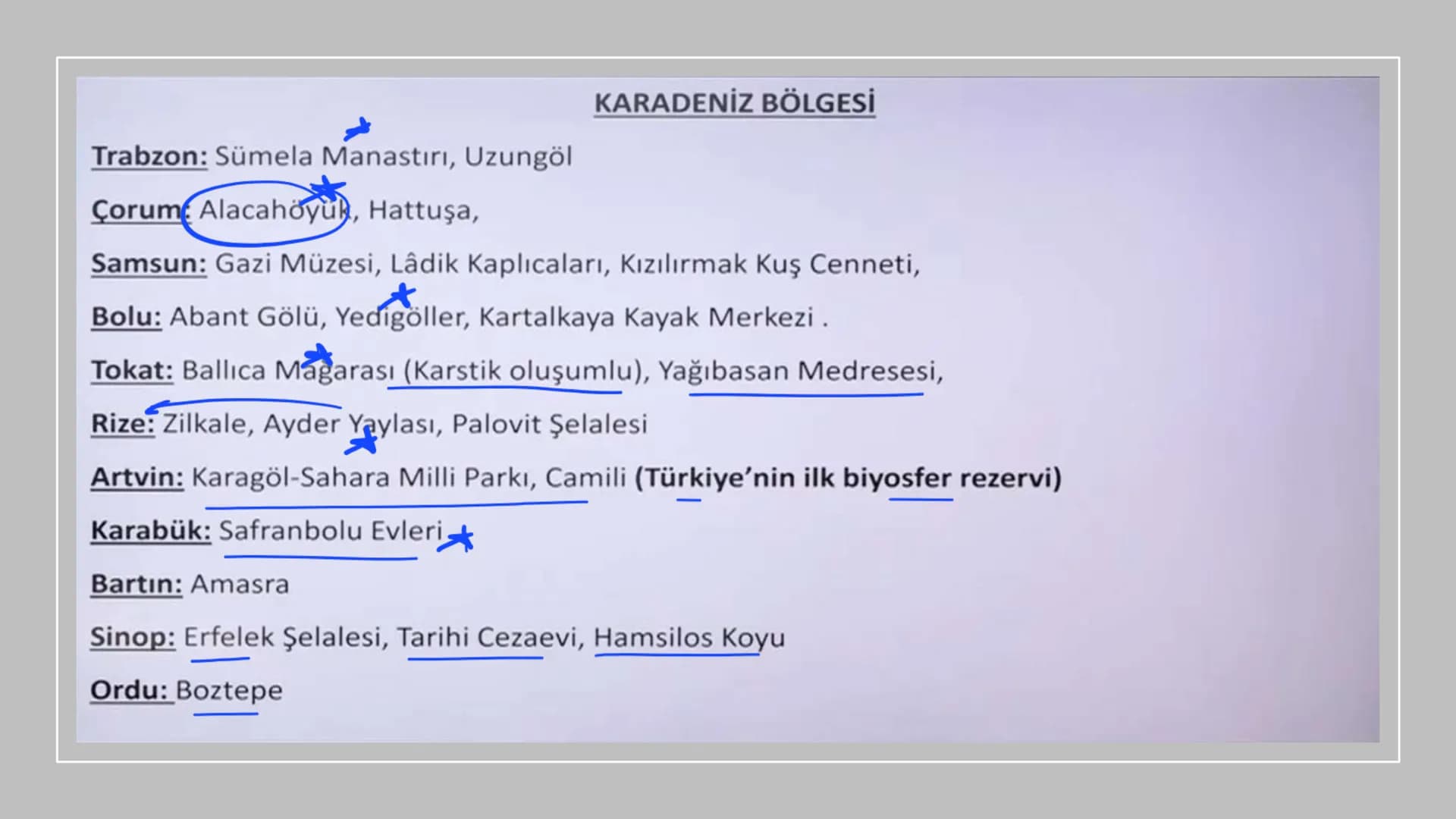 TÜRKİYE'DE TURİZM TÜRKİYE'DE TURİZM
İklim çeşitliliği, zengin bitki örtüsü, milli parklar, ilginç yeryüzü şekilleri, rafting,
paraşütçülük, 