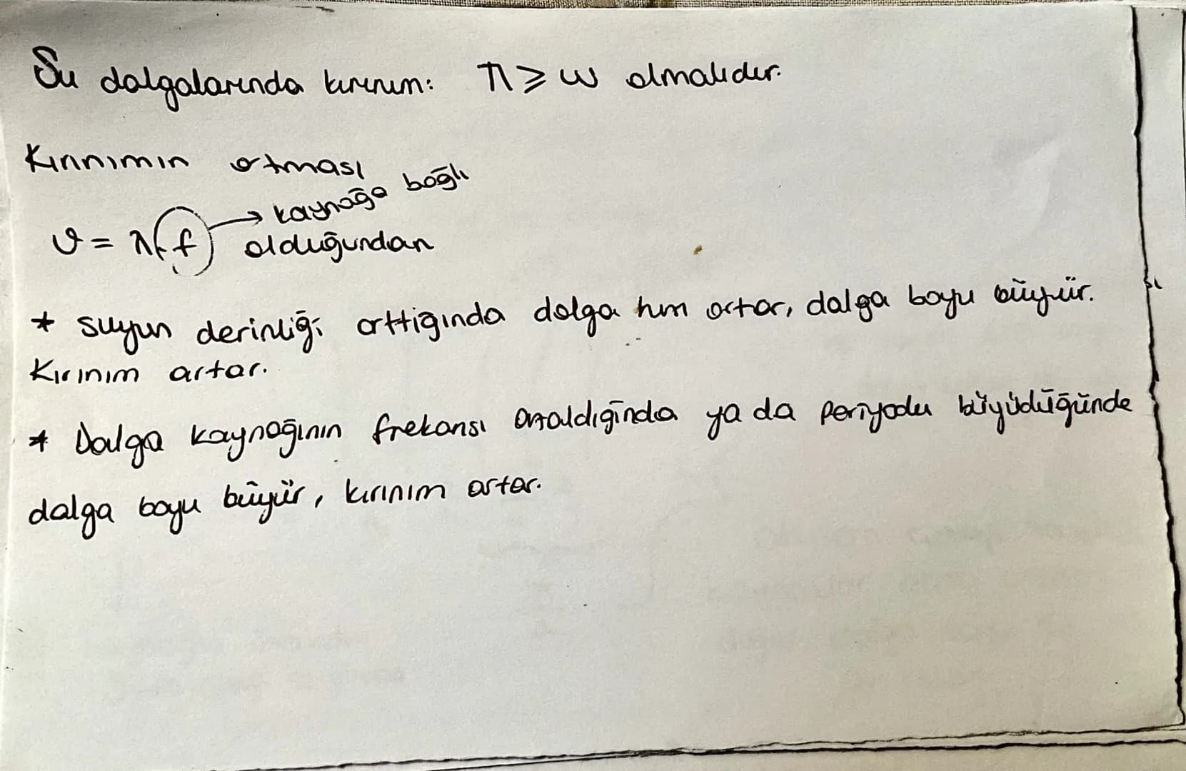 Su
dalgalarında kırınım:
Tw almalidir.
Kinnımın artması
+14=5
kaynağa bağlı
olduğundan
Suyun derinliği arttiginda dolga him ortor, dalga boy