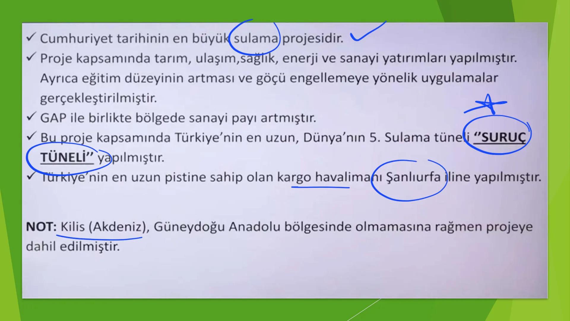 TÜRKİYE'DE BÖLGELER
Bölgeler
Şekilsel
Fiziki(Doğal)
Beşeri
"Nüfus Yoğunluğuna Göre Bölgele
*Sanayi Bölgeleri
*Dağlık Bölgeleri
"Ovalık Bölge