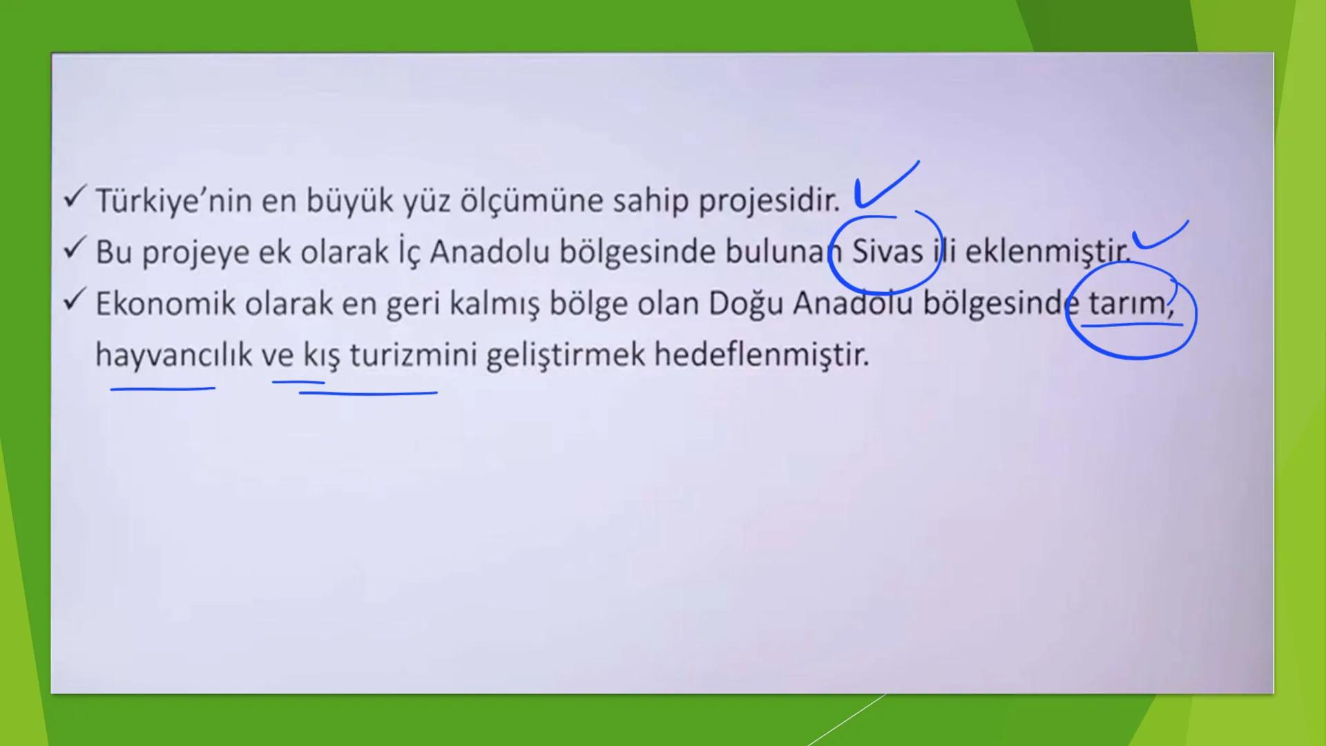 TÜRKİYE'DE BÖLGELER
Bölgeler
Şekilsel
Fiziki(Doğal)
Beşeri
"Nüfus Yoğunluğuna Göre Bölgele
*Sanayi Bölgeleri
*Dağlık Bölgeleri
"Ovalık Bölge