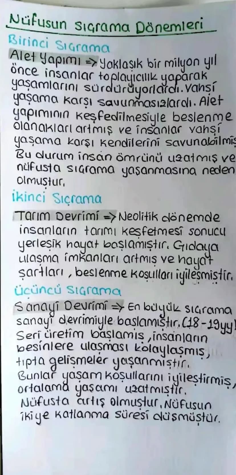 NÜFUS
Nüfusun özellikleri ve önemi
Nüfus => Celirli bir zamanda sınırları
tanımlı bir bölgede yaşayan insan
sayısıdır.
Demografi > Sınırları