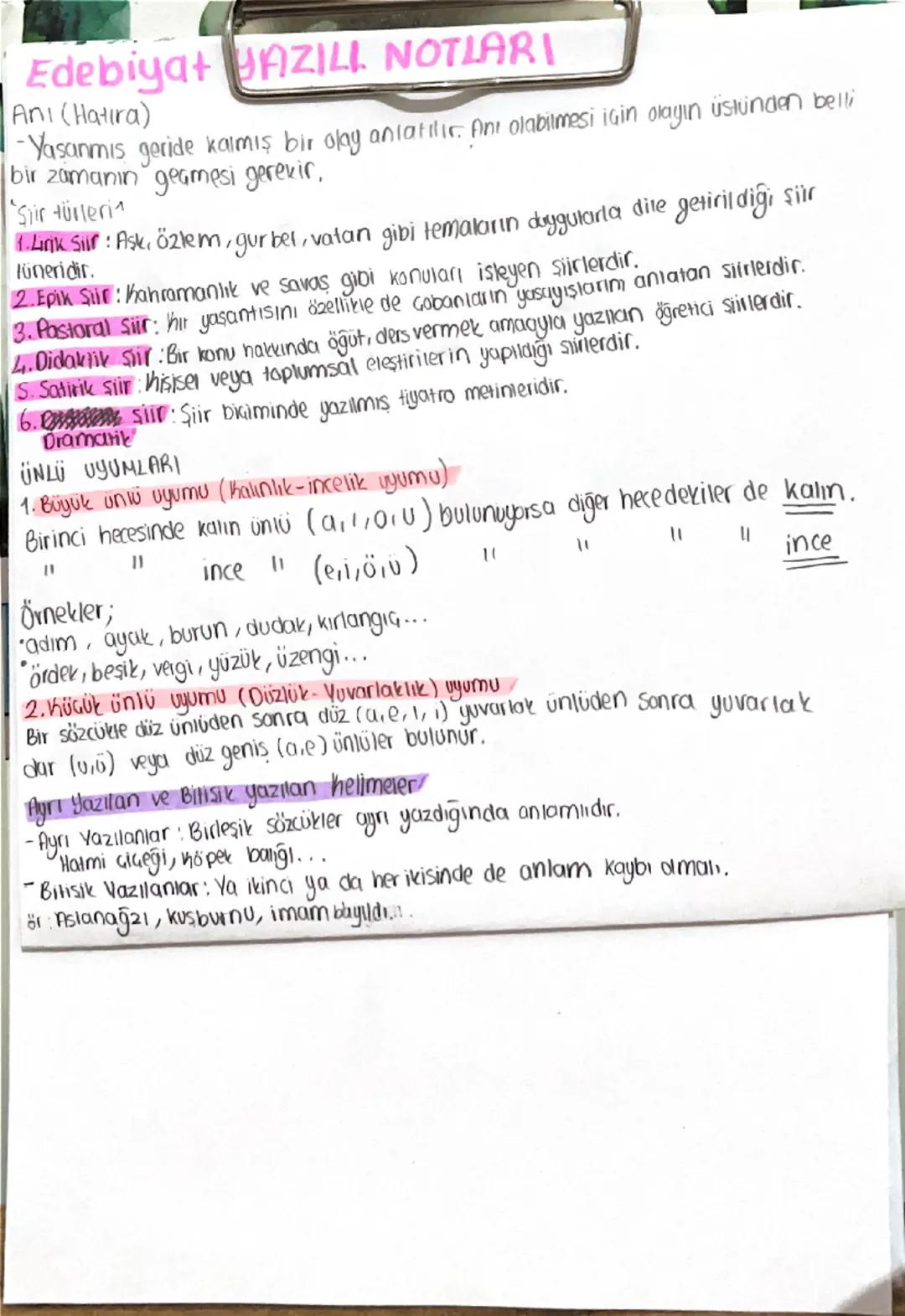 Edebiyat YAZILI NOTLARI

Ani (Hatıra)
-Yasanmış geride kalmış bir olay anlatılır. Anı olabilmesi için olayın üstünden belli
bir zamanın geçm