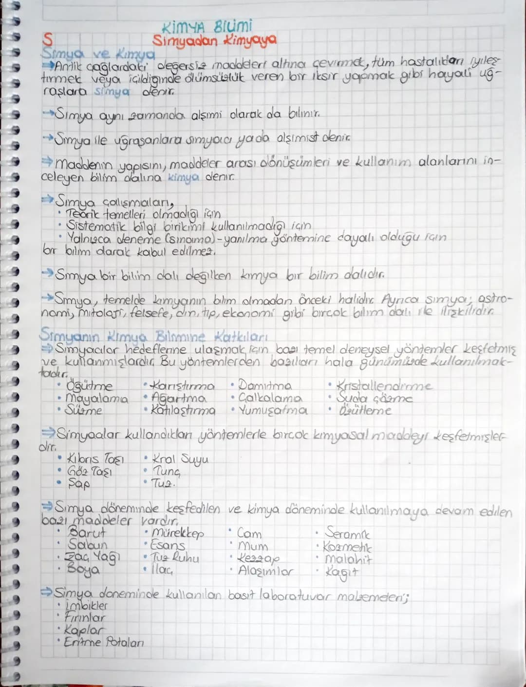 S
Simya ve Kimya
KIMYA Blumi
Simyadan Kimyaya
Antik çağlardaki değersiz maddeleri altına çevirmek, tüm hastalıdan iyileş
tirmek veya içildiğ