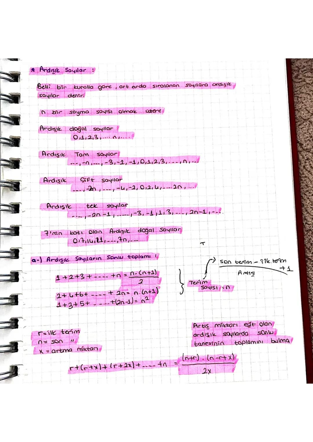TEMEL KAVRAMLAR:
Rakam =
Sayı =
{0,1,2,3,4,5,6,7,8,9}.
Rakamların bir araya gelmesiyle Qlusan sistemdir.
2,73,-11, 7, 1
3
SAYI KUMELERİ:
* S