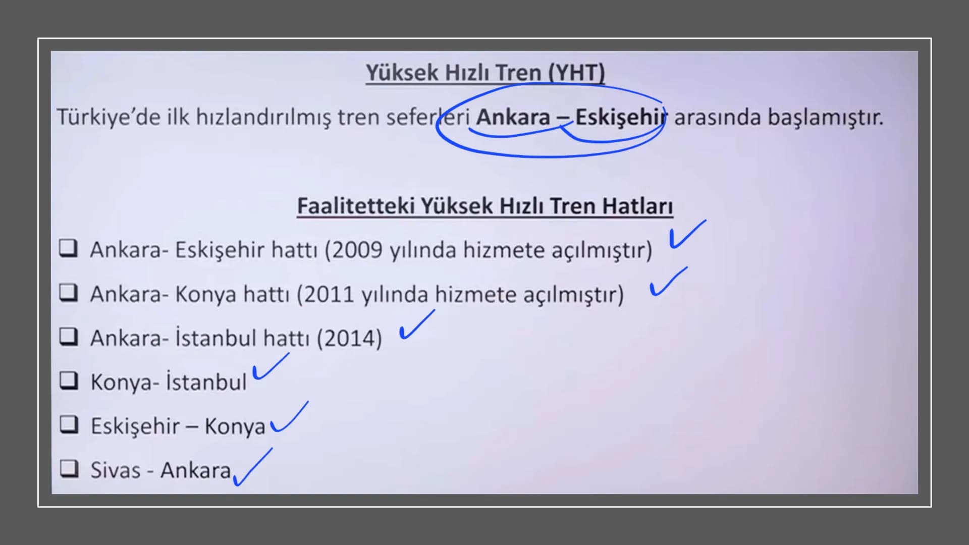 TÜRKİYE'DE ULAŞIM
Deniz
→ Demir
kara
→ Hava 1)- KARA YOLU
1950'lerden sonra gelişti (Marshall yardımı).
✓ Ülke içi yük ve yolcu taşımacılığı