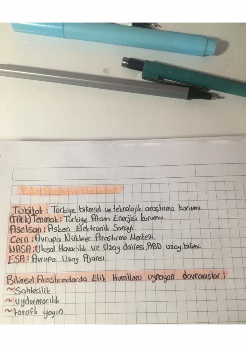 Flaik
Fizik Bilimine Giriş-Fiziğin All Dallar
athal fiziği
tom fizigi
ekanik
üksek enerji ve plazma fizzzi
ptik
kleer fizik
lektromanyetizma