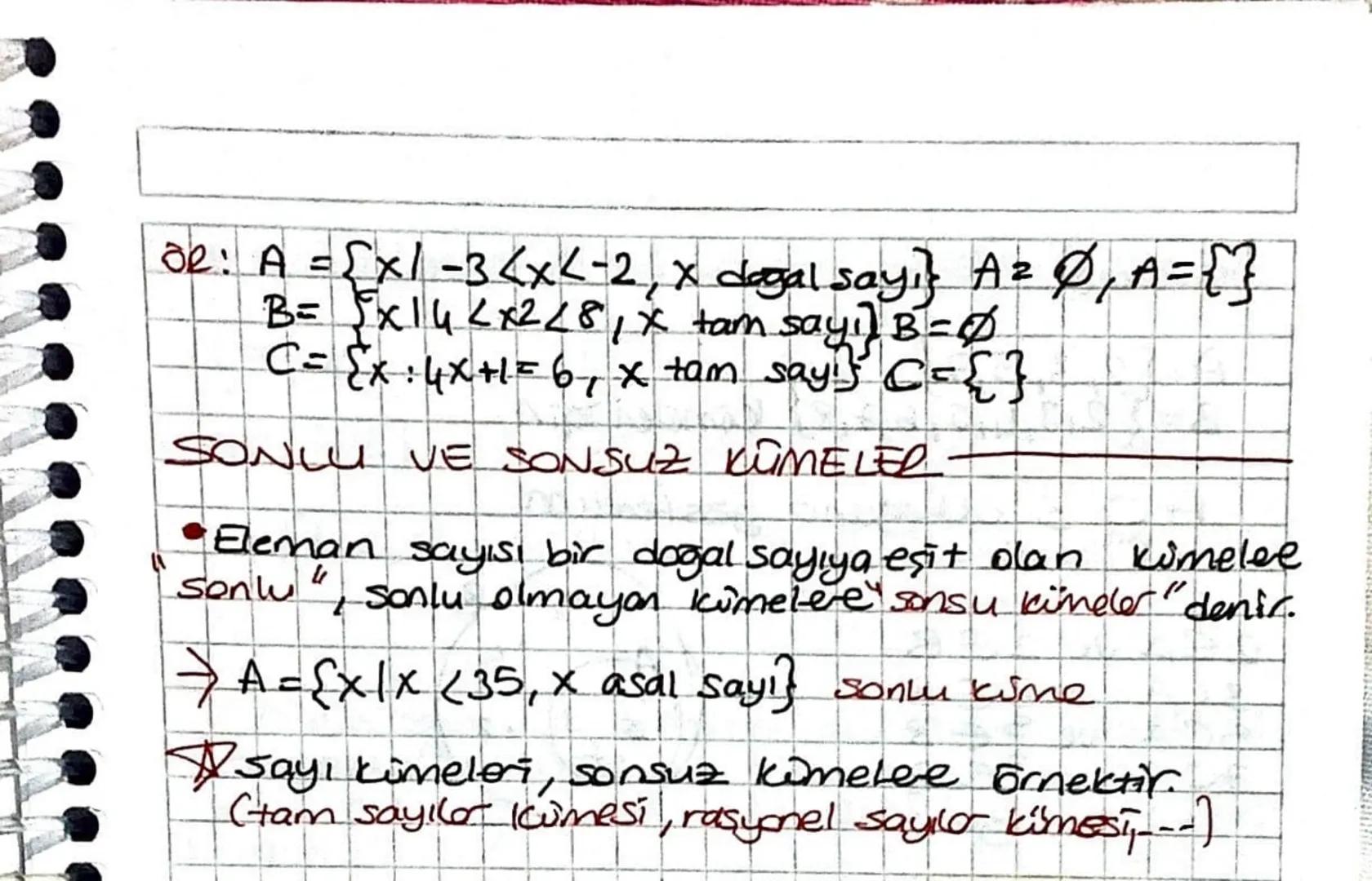 2230
matematik
Krümeler"
KÜME: Bir birinden farklı nesnelerin dusturduğu
topluluklardır. Cumeyi dusturan nesnelerin iyi belir-
Term dlması g