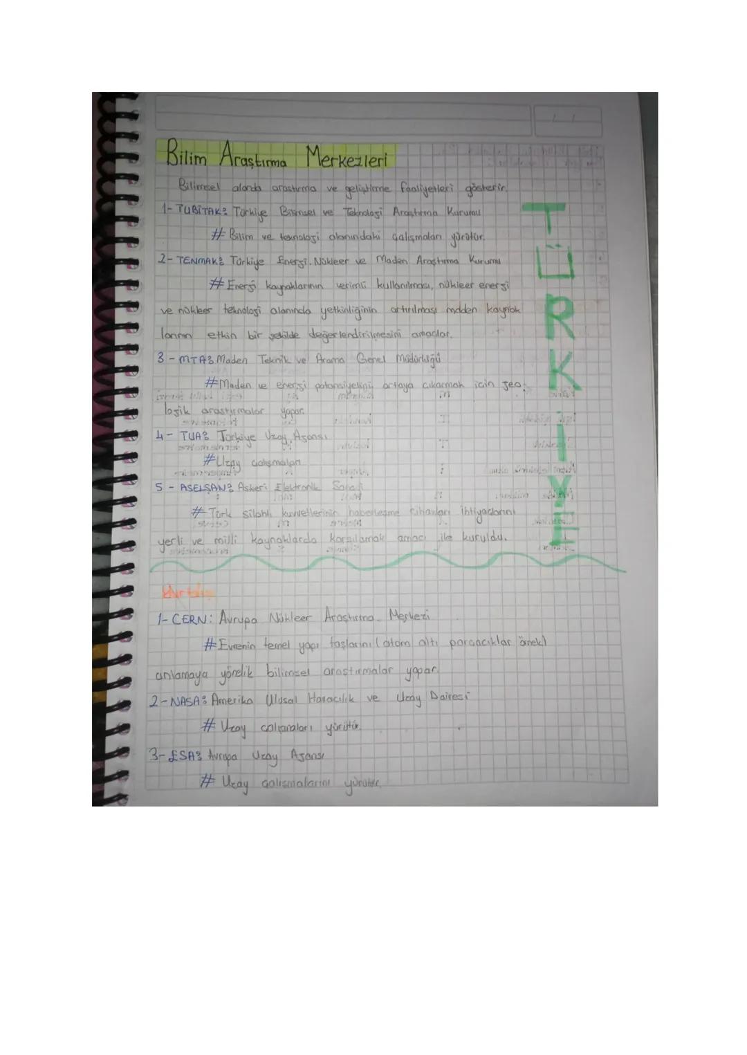 # FİZİK NOTLAR
Fiziğin Alt Dalları:
1-Mekanik kuvvet, horeket, horeket energisi ve denge.
Gezegenler ve yıldızioan hareketi, uçağın uçuşu
