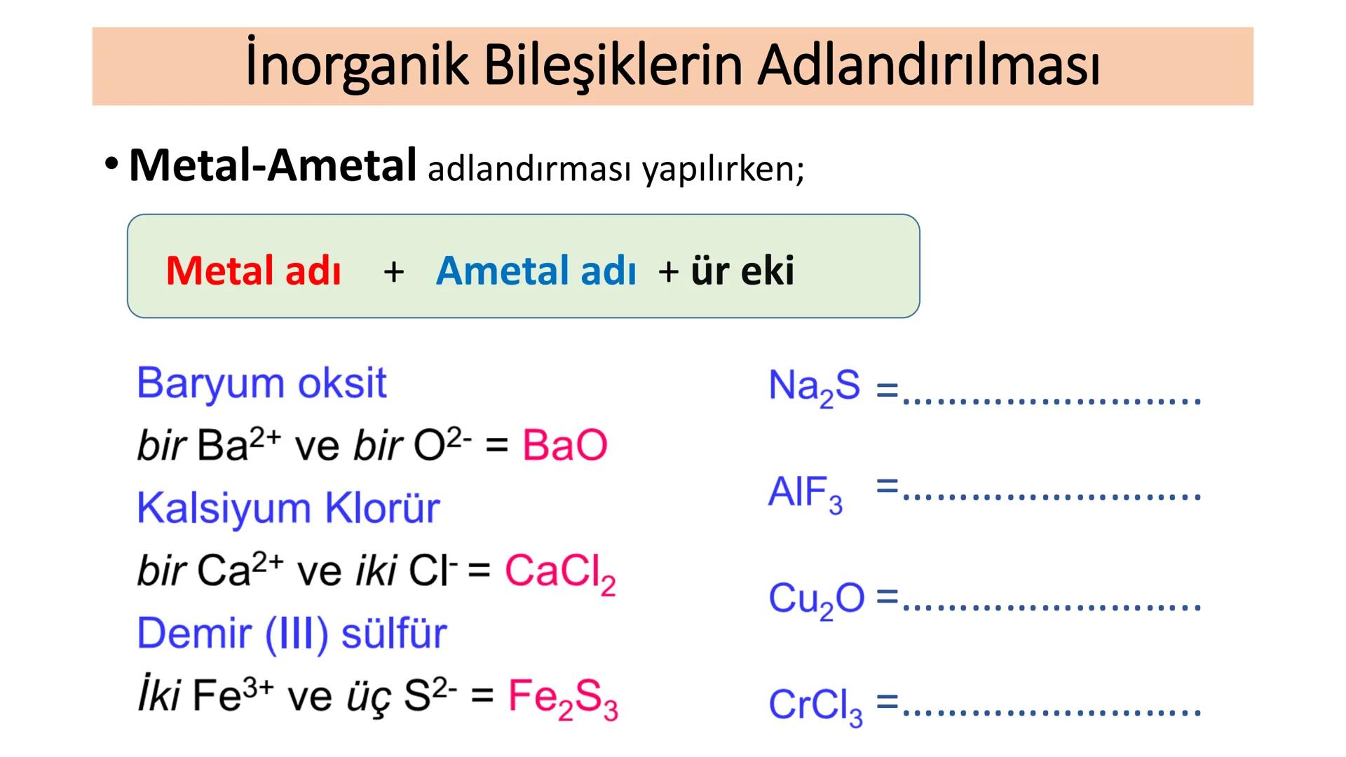 Kimyasal Bileşik Çeşitleri ve Formülleri
Bileşikler, oluştukları elementlerin simgelerinden yararlanılarak
gösterilir ve bu gösterime "kimya