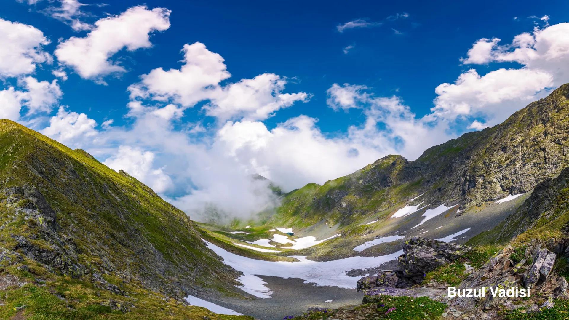 *
*
ETİ MİLLİ EG/T
CUMHURİYE
TIM
BAKANLIGI
DO
*
*
*
COĞRAFYA
10. SINIF
DOĞAL SİSTEMLER
Çözünebilen Kayaçlarda Oluşan Yer Şekilleri
Buzullar