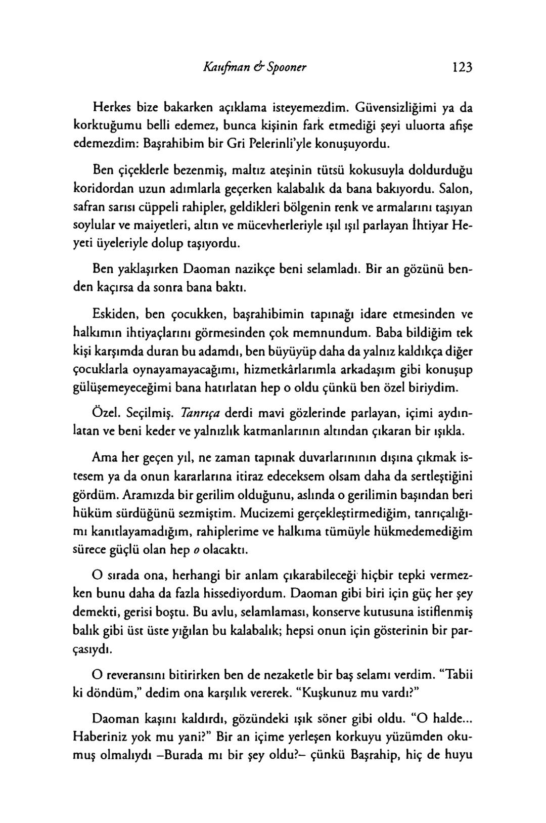 New York Times çok satan yazarları
& AMIE KAUFMAN
& MEAGAN SPOONER
GÖKYÜZÜNÜN
DİĞER
TARAFİ
EPhesus SATIŞ REKORLARI KIRAN ILLUMINAE SERİSİNİN