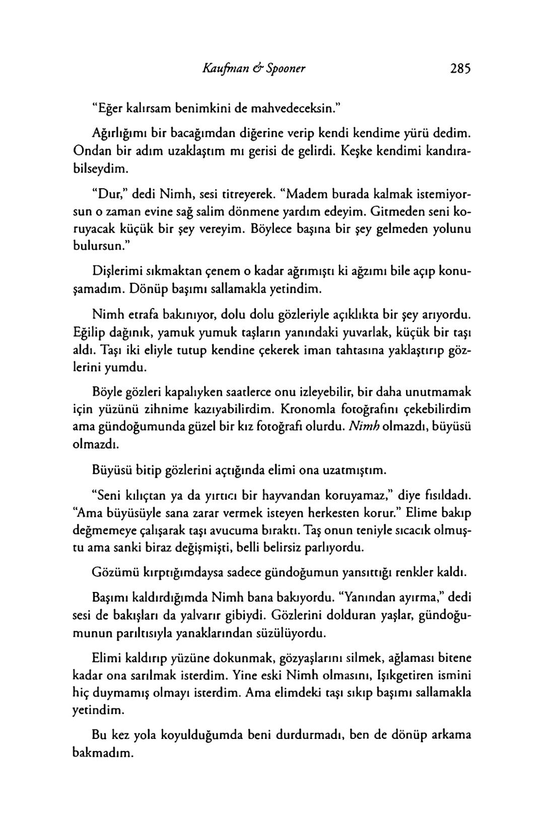 New York Times çok satan yazarları
& AMIE KAUFMAN
& MEAGAN SPOONER
GÖKYÜZÜNÜN
DİĞER
TARAFİ
EPhesus SATIŞ REKORLARI KIRAN ILLUMINAE SERİSİNİN