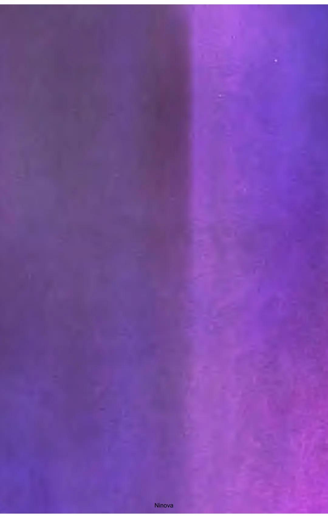 SELİN SOLARİS
# FANTOM
## ETKİSİ
DOĞA DÖNÜYOR
3. BASKI Piyanonun, ruhu dansa iteleyen notaları bir ipe sıralanmış gibi havaya
karıştı. Si