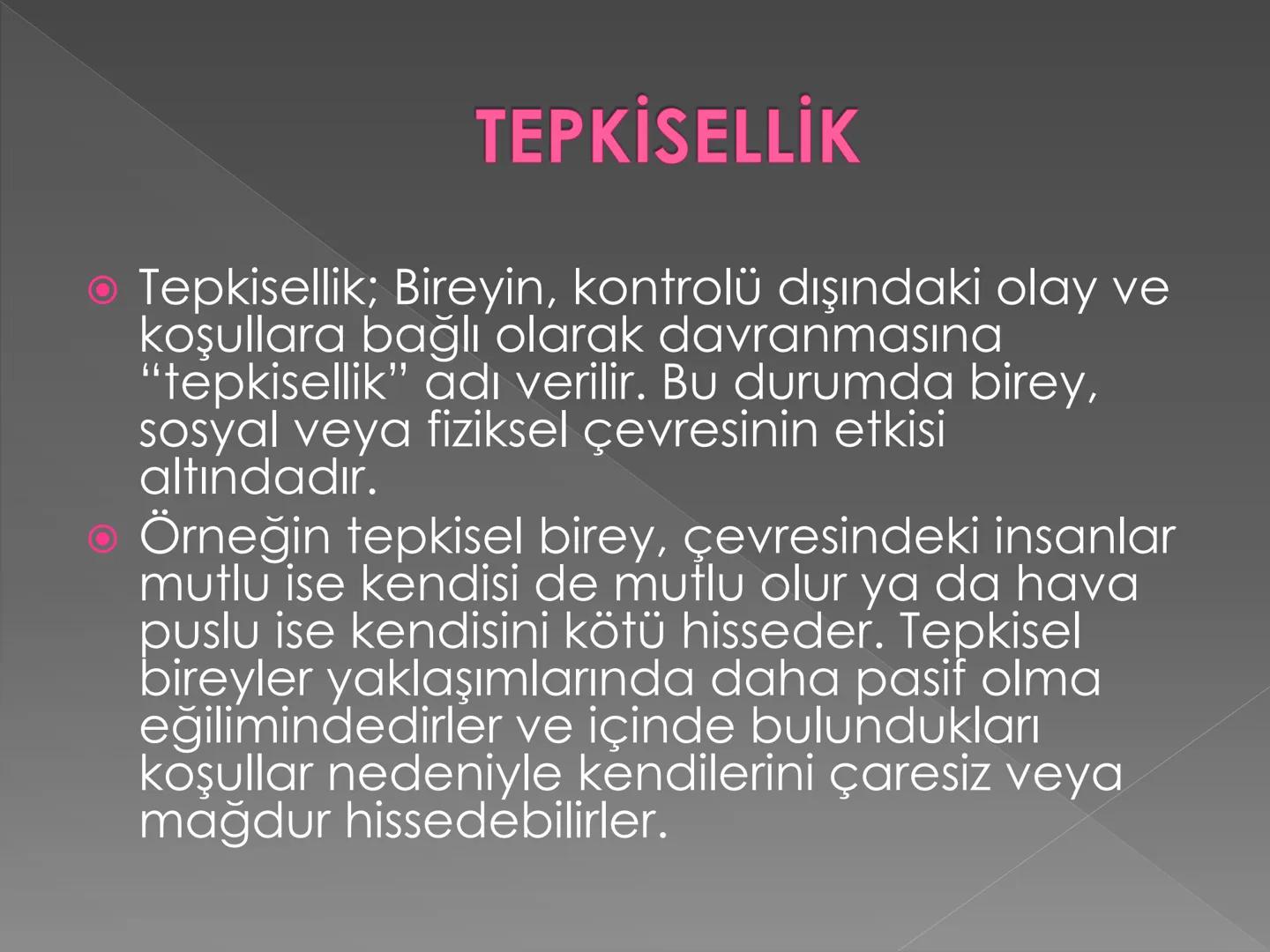 DÜŞÜNME
EĞİTİMİ # 1. ÜNİTE:
# DÜŞÜNME VE ÖZ
# ETKİLİLİK "Kavramların düşünmedeki
rolü nedir?"
• Kavram: Düşüncenin en temel birimi
olarak ka
