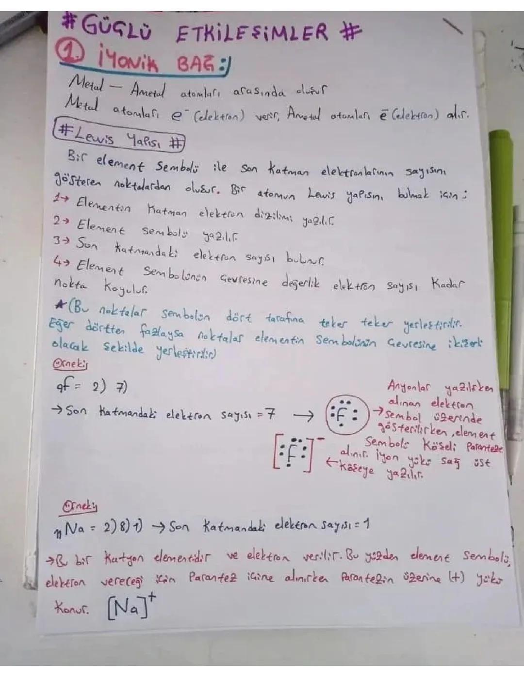 Güçlü etkileşimler