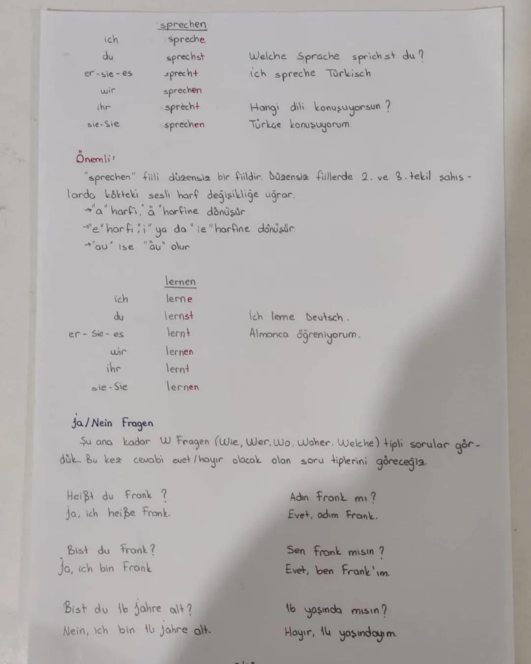 Informationen zur Person
Begrüßung und Verabschiedung
Begrüßung (selamlasma) ve Verabschiedung (vedalaşma) ifadelerini göreceğiz
Oncellikle.